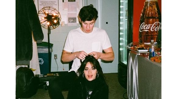 Shawn Mendes et Camila Cabello en couple ? La rumeur relancée avec des photos main dans la main