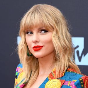 Taylor Swift en guerre contre Scooter Braun, Selena Gomez, Lily Allen et Gigi Hadid réagissent