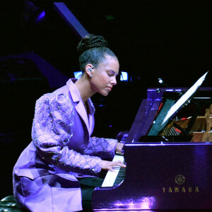 Alicia Keys à la cérémonie hommage à Kobe Bryant et sa fille Gianna le 24 février 2020 au Staples Center de Los Angeles