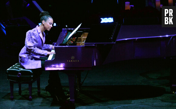 Alicia Keys à la cérémonie hommage à Kobe Bryant et sa fille Gianna le 24 février 2020 au Staples Center de Los Angeles