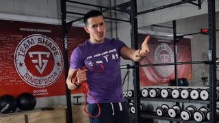 Tibo InShape : le YouTubeur propose des cours de sport durant le confinement, mais attention...