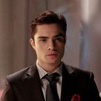 Gossip Girl : Ed Westwick (Chuck) de retour dans le reboot ? Sa photo qui affole les fans
