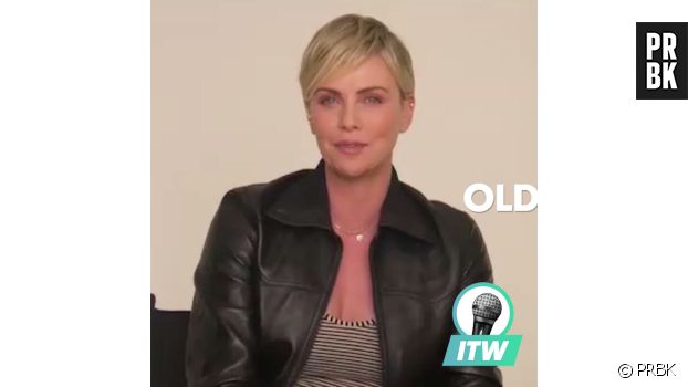 Charlize Theron en interview Off Screen pour The Old Guard.