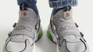 Zara dévoile des sneakers inspirées de la PlayStation 1, les réactions sont très partagées