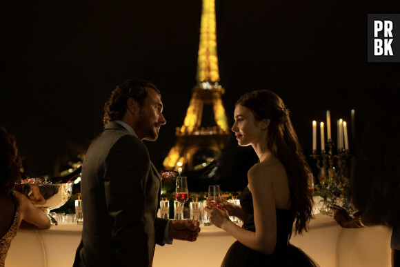 Emily in Paris : Antoine (William Abadie) et Emily (Lily Collins)