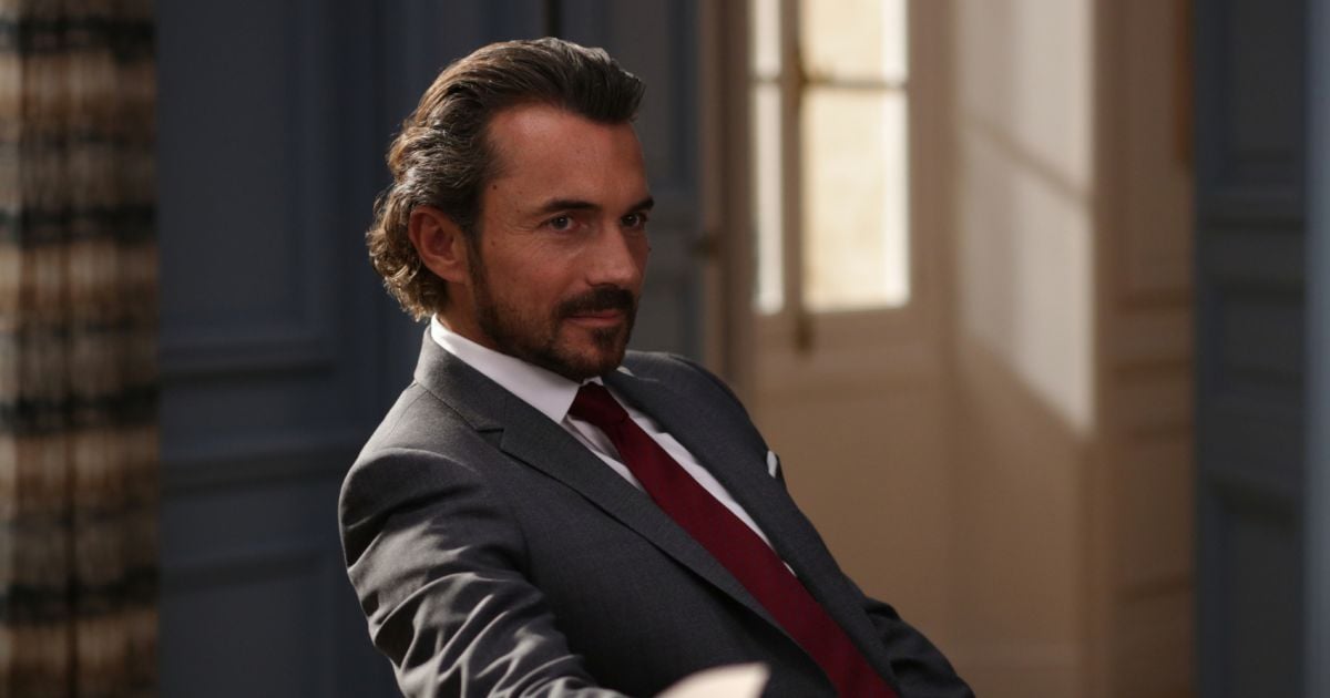 Films Et Séries Tv Avec William Abadie Emily in Paris : William Abadie (Antoine) a joué dans Gossip Girl