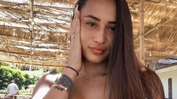 Astrid Nelsia dévoile ses nouvelles fesses après sa chirurgie esthétique : "vous aimez ?"