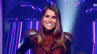 Mask Singer 2 : Karine Ferri révèle son bel hommage discret à Grégory Lemarchal dans l'émission
