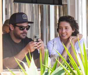 Zac Efron célibataire ? Il serait séparé de sa copine australienne Vanessa Valladares