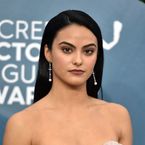 Camila Mendes (Riverdale) victime de crises de panique : elle se confie sur sa santé mentale