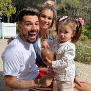 Carla Moreau enceinte de son 2e enfant avec Kevin Guedj ? Elle sème (encore) le doute