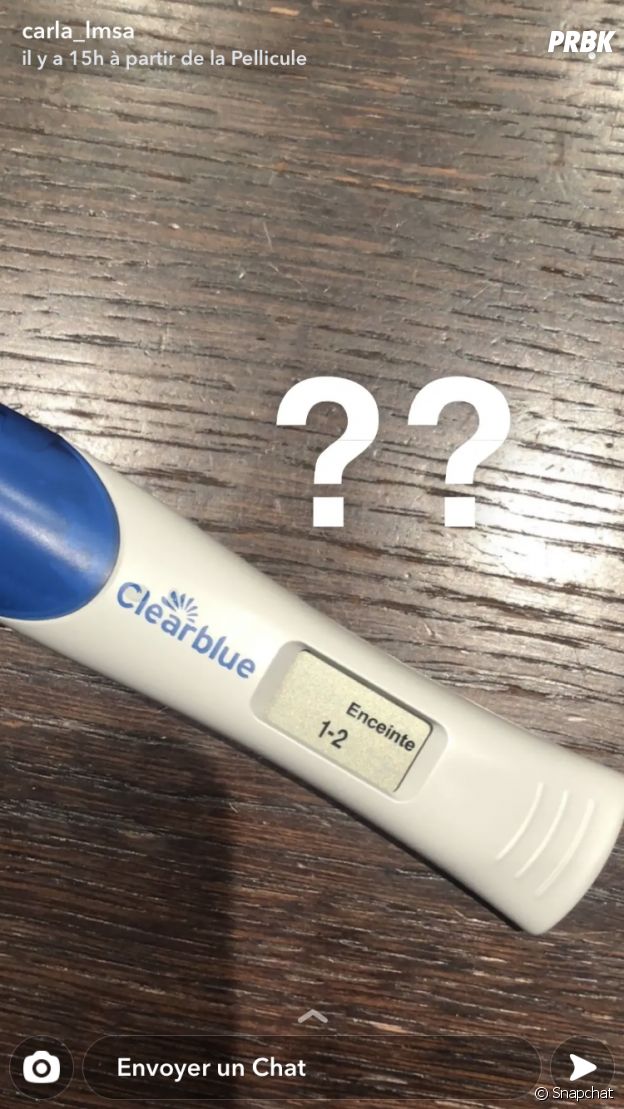 Carla Moreau a posté la photo d'un test de grossesse sur Snapchat