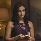 Camila Mendes donne son avis sur les intrigues ridicules dans Riverdale