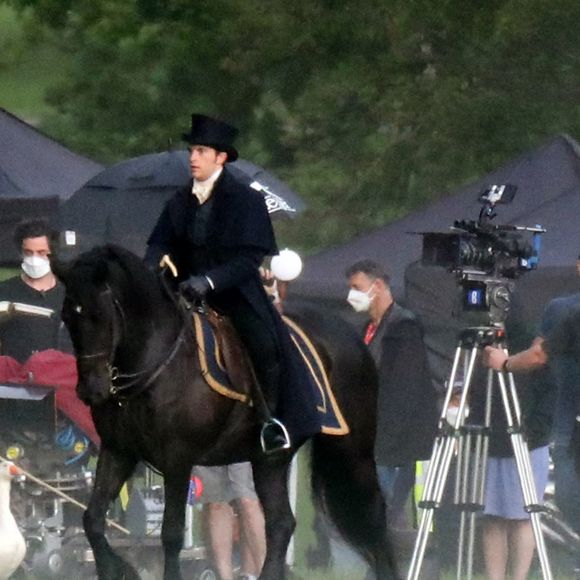 La Chronique des Bridgerton saison 2 : Jonathan Bailey sur le tournage  e 3 juin 2021