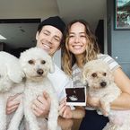 Grant Gustin papa : Andrea LA Thoma dévoile le sexe et le prénom de leur bébé ?
