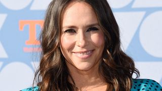 Jennifer Love Hewitt maman d'un 3ème enfant : elle se confie sur l'accouchement et son bébé