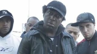 Kamini ... Il cherche la bagarre dans son nouveau clip