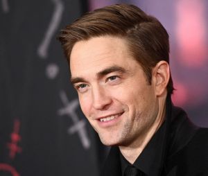 La bande-annonce vidéo de The Batman avec Robert Pattinson en Batman / Bruce Wayne. L'ex star de Twilight veut tourner un film porno arty.