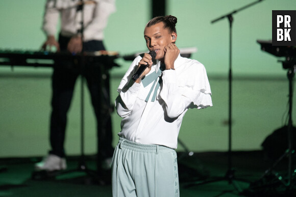 Stromae : abdos et gros pecs, ces images du chanteur ultra musclé dans une télé-réalité font halluciner tout le monde