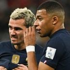 "Les rois de la pleurniche" : les Bleus nouveaux rois du seum après le but refusé à Griezmann face à la Tunisie, leur réclamation se fait humilier sur Twitter