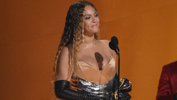 Vous n'avez pas réussi à avoir vos places pour le concert de Beyoncé au Stade de France ? C'est la faute de la SNCF et de Valérie Pécresse... ou pas !