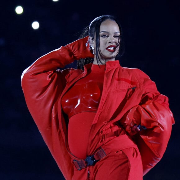 Rihanna enceinte de son deuxième enfant, son incroyable annonce lors du Super Bowl 2023