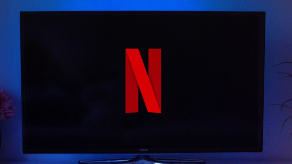 Netflix dévoile sa nouvelle série française et le casting va vous faire rêver !