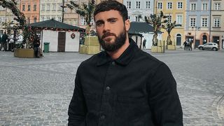 Illan pensait avoir la preuve ultime qui l'innocente... c'était en fait un montage : il pète les plomb en live et s'exprime