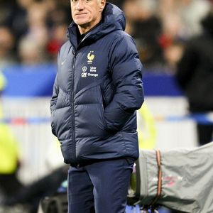 Oui, le sélectionneur hongrois, prénommé Marco Rossi, lui ressemble comme deux gouttes d'eau (à une différence près).
Didier Deschamps, entraineur et sélectionneur de l'équipe de France - Match de qualification à l''EURO 2024 de Football opposant la France aux Pays-Bas au Stade de France à Saint-Denis, France, le 24 mars 2023. La France a gagné 4-0. © Jean-Baptiste Autissier/Panoramic/Bestimage  UEFA Euro 2024 qualification football match between France and Netherlands at the Stade de France in Saint-Denis, north of Paris, France, on March 24, 2023. France won 4-0.