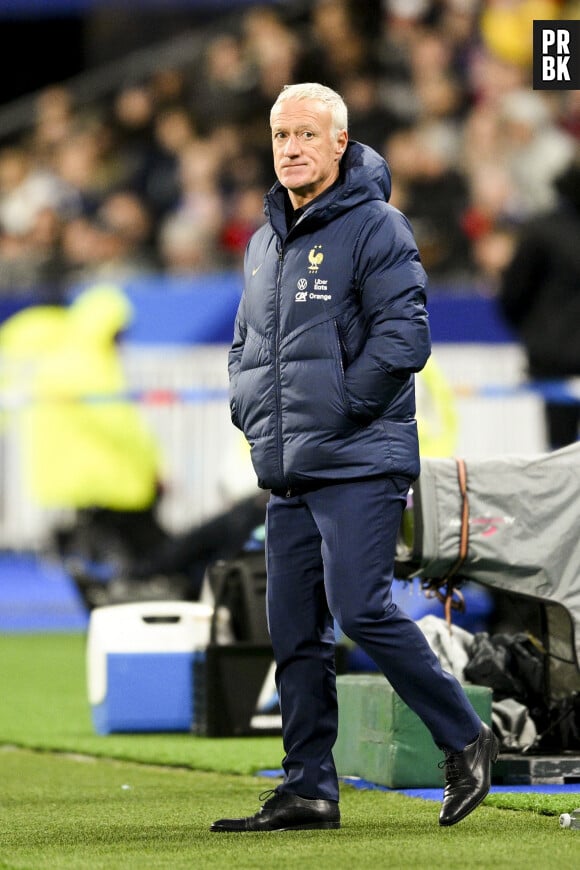 Oui, le sélectionneur hongrois, prénommé Marco Rossi, lui ressemble comme deux gouttes d'eau (à une différence près).
Didier Deschamps, entraineur et sélectionneur de l'équipe de France - Match de qualification à l''EURO 2024 de Football opposant la France aux Pays-Bas au Stade de France à Saint-Denis, France, le 24 mars 2023. La France a gagné 4-0. © Jean-Baptiste Autissier/Panoramic/Bestimage  UEFA Euro 2024 qualification football match between France and Netherlands at the Stade de France in Saint-Denis, north of Paris, France, on March 24, 2023. France won 4-0.