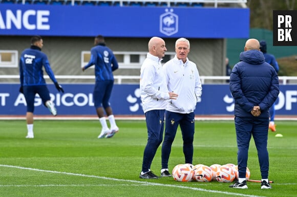 Didier Deschamps ( selectionneur - entraineur - France ) - staff Entraînement de l'équipe de France de football pour le match de qualification à l'Euro 2024 contre les Pays-Bas au centre de formation et centre National du Footbal de Clairefontaine-en-Yvelines, France, le 20 mars 2023. © Federico Pestellini/Panoramic/Bestimage  Training of the French football team for the Euro 2024 qualifying match against the Netherlands at the training center and National Footbal Center in Clairefontaine-en-Yvelines, France, on March 20, 2023.