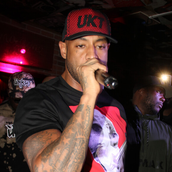 Exclusif - Le rappeur Booba en concert pour la promotion de son D.U.C Whisky au Hobo club à Paris, France, le 22 octobre 2017. © Phiilippe Baldini/Bestimage