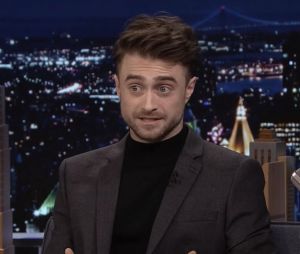 Daniel Radcliffe sur le plateau de l'émission "The Tonight Show Starring Jimmy Fallon" à New York, le 20 mars 2022.