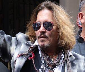 Johnny Depp à la sortie de son hôtel dans le quartier de Birmingham. Londres, le 6 juin 2022.  Johnny Depp leaves his hotel in Birmingham. 