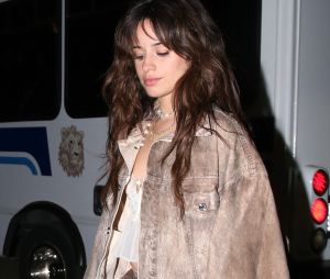 Exclusif - Camila Cabello arrive au Neon Carnival 2023 au Desert International Horse Park le 15 avril 2023.  Indio, CA - EXCLUSIVE - Camila Cabello make a solo outing at Neon Carnival, just a day after breaking the internet with her steamy reunion with ex-boyfriend Shawn Mendes. The singer looked confident and happy as she enjoyed the festivities.



