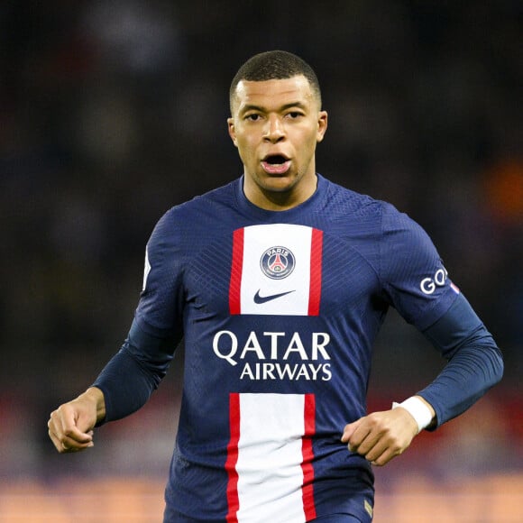 Kylian Mbappé (PSG) - Match de championnat de Ligue 1 Uber Eats opposant le Paris Saint-Germain (PSG) au RC Lens (3-1) au Parc des Princes à Paris le 15 avril 2023.  Ligue 1 Uber Eats championship match between Paris Saint-Germain (PSG) and RC Lens (3-1) at the Parc des Princes in Paris on April 15, 2023. 