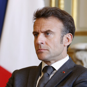 Le président Emmanuel Macron lors d'une réunion Patronat/partenaires sociaux au palais de l'Elysée à Paris le 18 avril 2023. Stéphanie Lecocq / Pool / Bestimage 