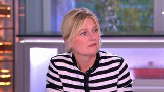 "Ce n'est pas ma décision" : une animatrice star de France Inter annonce l'arrêt de son émission malgré des audiences records, Anne-Elisabeth Lemoine sous le choc