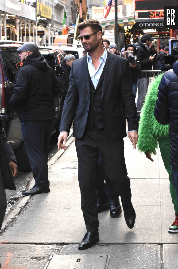 Chris Hemsworth arrive aux studios de l'émission "Good Morning America" à New York, le 17 novembre 2022.
