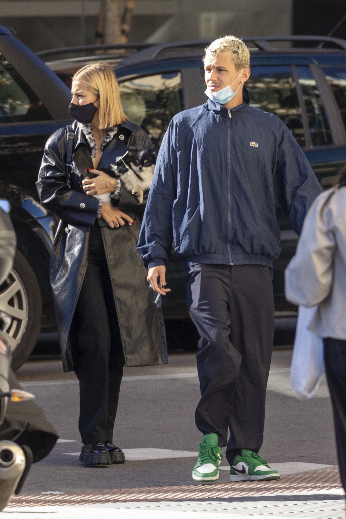 Photo : Exclusif - Aron Piper et sa compagne Jessica Goicoechea visitent  des maisons à louer à Madrid, le 11 novembre 2021. - PureBreak