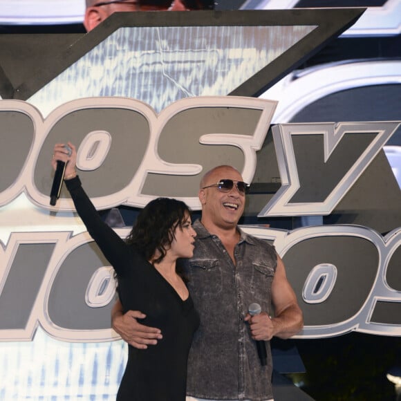 Michelle Rodriguez et Vin Diesel à la première du film "Fast & Furious X" à Mexico, le 16 mai 2023. © Carlos Tischler/eyepix via Zuma Press/Bestimage  Celebrities at the premiere of "Fast & Furious X" in Mexico City. May 16th, 2023. 