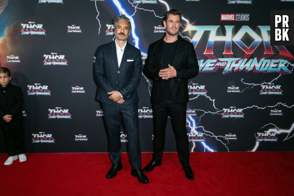Taika Waititi, Chris Hemsworth à la première du film "Thor: Love and Thunder" à Syndey, le 27 juin 2022.