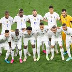 "Il ne vaut pas mieux que les autres" : l'ex-chouchou des supporters des Bleus va jouer en Arabie Saoudite avec Karim Benzema, les supporters dégoûtés
