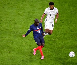 13 N GOLO KANTE (FRA) lors du match de l'UEFA Euro 2020 opposant l’Allemagne à la France au stade Allianz Arena à Munich, Allemagne, le 15 juin 2021. La France a gagné 1-0. © Anthony Bibard/Panoramic/Bestimage  UEFA EURO 2020 Group F football match between France and Germany at the Allianz Arena in Munich on June 15, 2021. France wins 1-0 