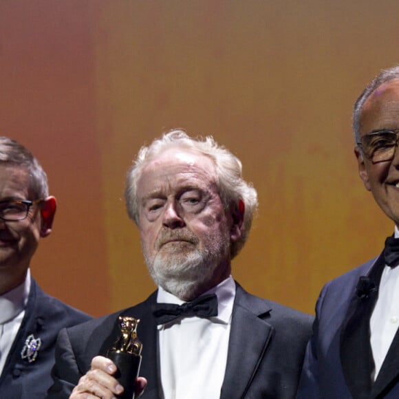 Cyrille Vigneron;Ridley Scott;Alberto Barbera - Ridley Scott reçoit un Lion d'or d'honneur pour l'ensemble de sa carrière lors du festival international du film de Venise (La Mostra), le 10 septembre 2021. 