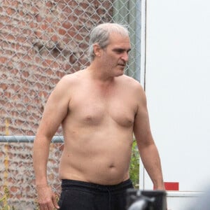 Exclusif - Joaquin Phoenix sur le tournage d'un film à Montréal, le 27 juillet 2021.


