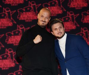 Carlito et McFly lors de la 23ème édition des NRJ Music Awards 2021 au Palais des Festivals de Cannes, le 20 novembre 2021. © Rachid Bellak/Bestimage