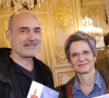 Gilles Muzas et Sandrine Rousseau lors de la remise du prix du livre politique lors de la 32ème journée du livre politique à l'Assemblée Nationale à Paris le 25 mars 2023. © Cédric Perrin / Bestimage