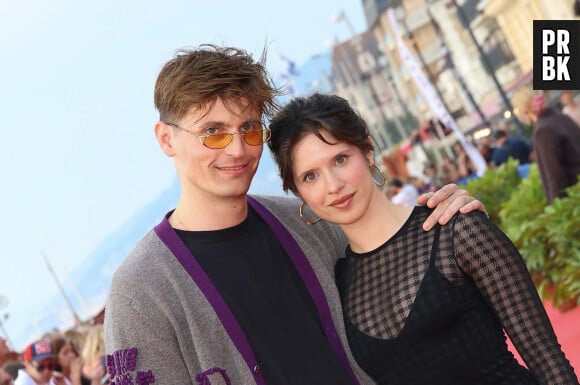 Raphaêl Quenard et Daphné Patakia sur le tapis rouge de la cérémonie de clôture du 37ème festival du film de Cabourg (37ème journées romantiques du 14 au 18 juin 2023), à Cabourg, France, le 17 juin 2023. © Coadic Guirec/Bestimage rg Film Festival in Cabourg, France on June 17, 2023.