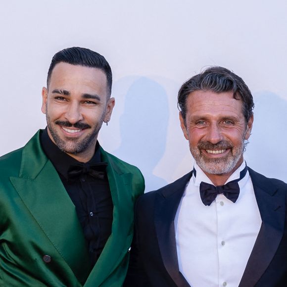 Adil Rami, Patrick Mouratoglou et Léna Guillou - 8 ème gala étoilé Patrick Mouratoglou au profit de la Fondation Champ'seed à la Mouratoglou Academy à Sophia-Antipolis le 19 juin 2022.© Mouratoglou Gala via Bestimage